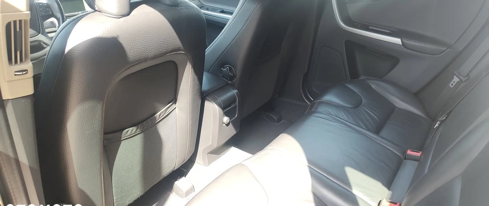 Volvo XC 60 cena 43900 przebieg: 307092, rok produkcji 2011 z Pińczów małe 92